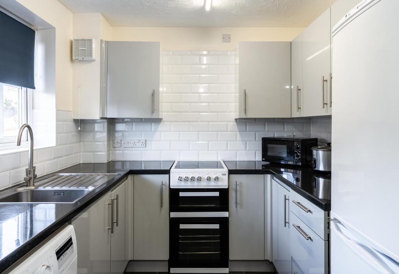 Modern 2 Bed House- Free Parking And Close To The Centre Bristol Exterior photo