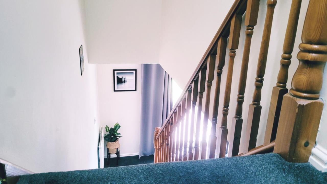 Modern 2 Bed House- Free Parking And Close To The Centre Bristol Exterior photo